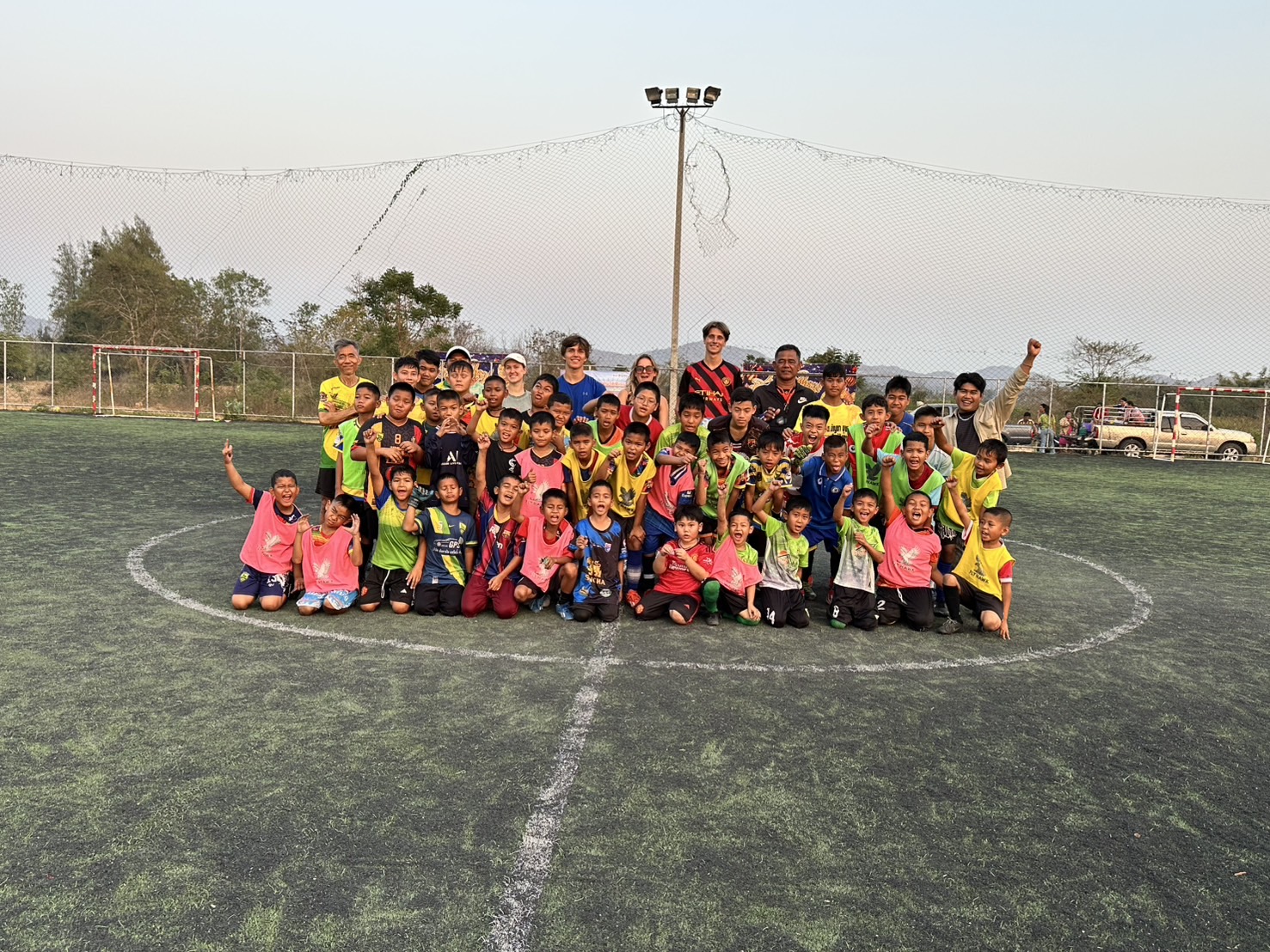 Free sports academies for underprivileged children in Cape Verde, India, Laos and Thailand